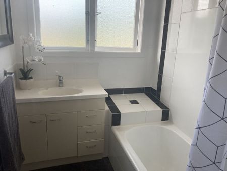 5 Page Street,Stratford - Photo 3