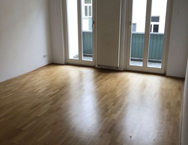 **Helle 2-RWG** MIT TAGESLICHTBAD & WANNE **WE 09** - Foto 1