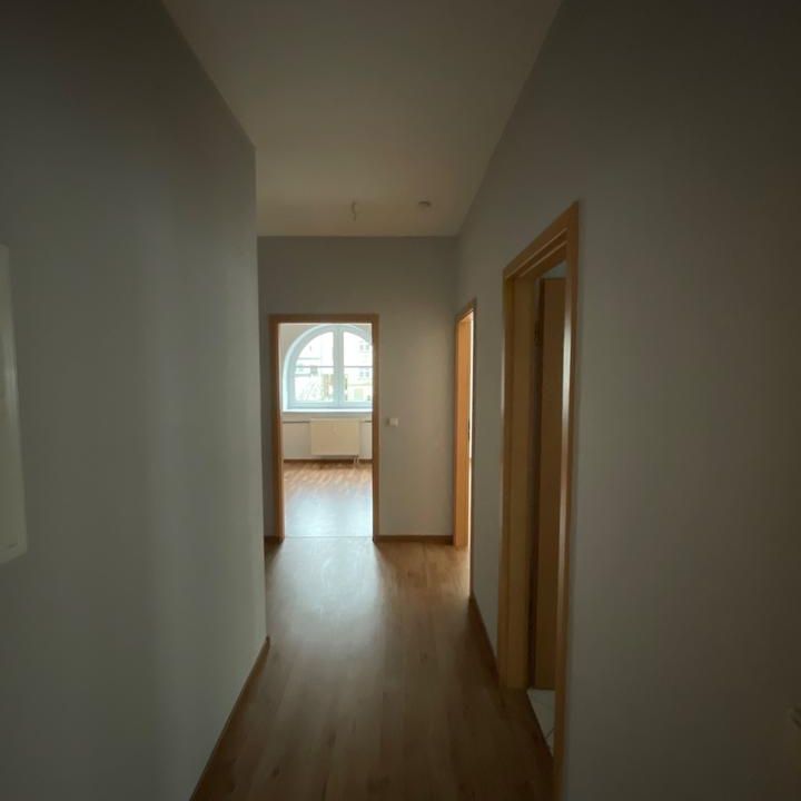 Helle 3-Zimmer-Wohnung mit Balkon in Großröhrsdorf - Photo 1