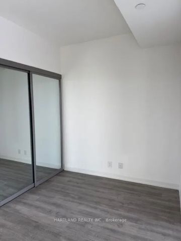 65 Broadway Avenue #1110 - Photo 3