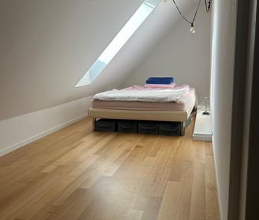 Helle 3.5-Zimmer-Attikawohnung mit privater Dachterrasse – Seminarstrasse 1, Zürich - Photo 4