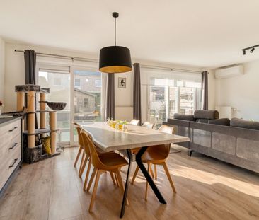 Lichtrijke en energiezuinige woning met 3 slpk, garage en tuin - Photo 4