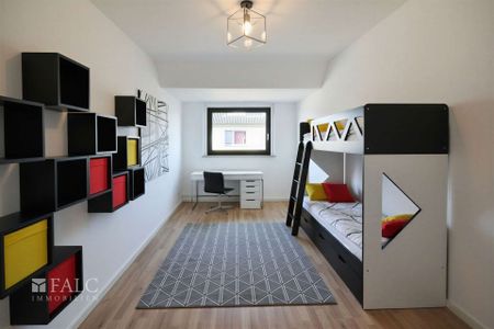 Frisch renovierte Wohnung mit großzügiger Küche und Komfort - Foto 5