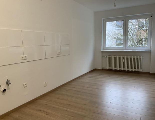 Gepflegte 4-Zimmerwohnung mit Balkon in Bad Dürkheim! - Foto 1