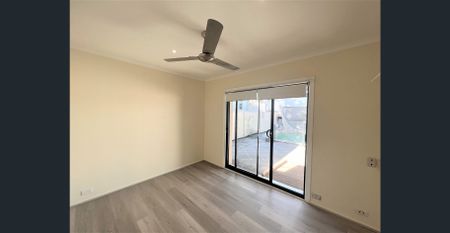 Coastal family home in heart of Miami - Furnished, 450m to Beach - Photo 2