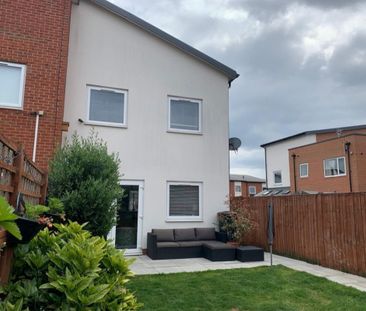 3 Bed End Terrace, Carbis Avenue, M11 - Photo 6