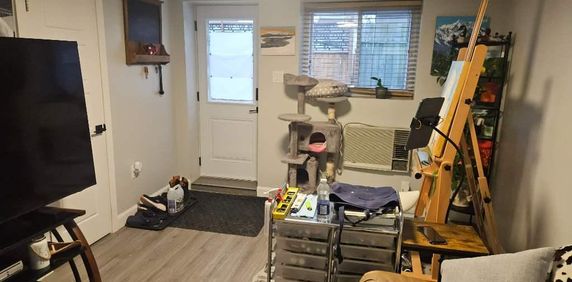 🏡 3 ½ rénové – tout inclus/cable/internet – entrée indépendante – Gatineau (secteur Saint-René / Lorrain) - Photo 2