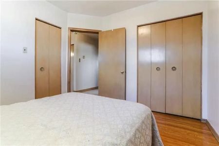 For Lease - 11 Southill Drive, Hamilton, Ontario - Photo 2