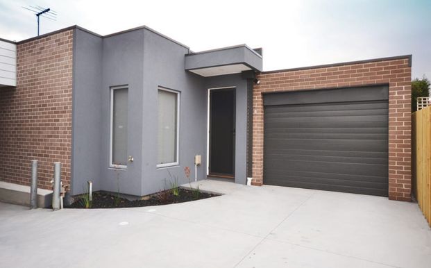 4/16 Clunes Street, Kingsbury VIC 3083 - Apartment For Rent | Domain - Photo 1