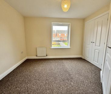 2 bedroom semi-detached house to rent - Photo 5
