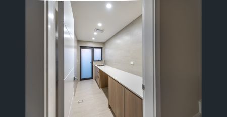 Luxury Living - Photo 5