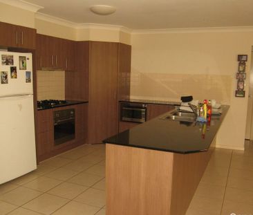 Large Family Home in Coomera Waters - Photo 1