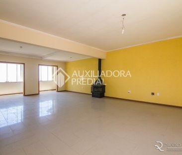 Casa com 3 quartos e 331m² para alugar em Teresópolis, Porto Alegre. - Photo 6
