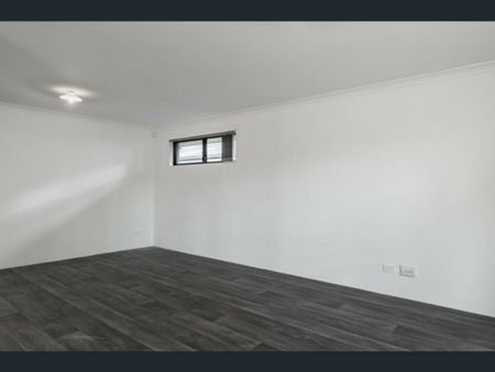 Low-Maintenance Living in a Convenient Location - Photo 3