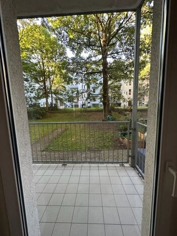 ** Erdgeschosswohnung mit Balkon am Kaßberg ist frei geworden! ** - Foto 4