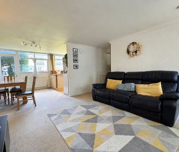 Moorholme, Woking, Surrey, GU22 - Photo 1