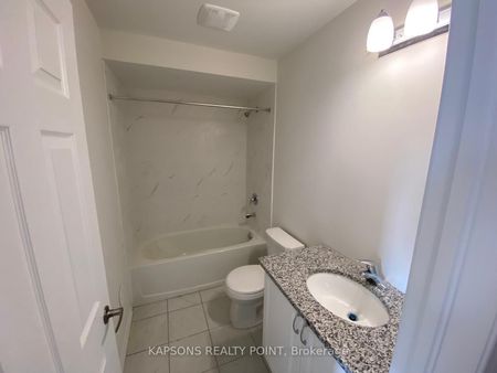 For Lease - 251 Danzatore Path Unit# 23, Oshawa, Ontario - Photo 2