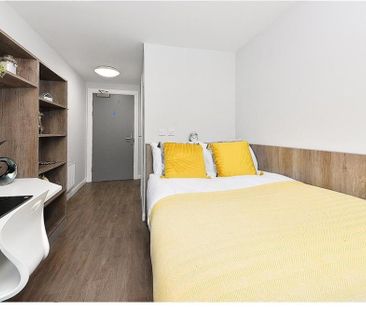 Room in a Shared Flat, Gorgie Road, EH11 - Photo 2