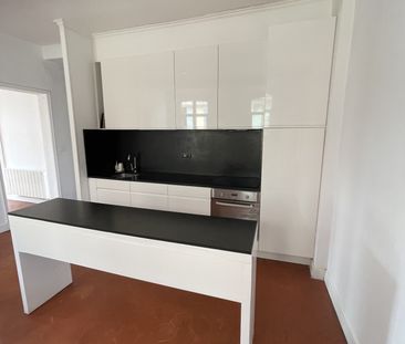 Vaste appartement F3 meublé de caractère - Photo 6