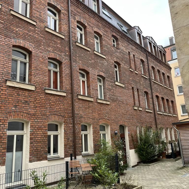 Renovierte 2-Zimmerwohnung mit Einbauküche - EG - Terrasse - Tageslichtbad mit Dusche - Foto 2
