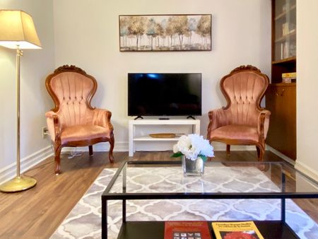 For Lease - 316 Eagle Street, Newmarket, Ontario - Photo 2