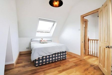 3 bedroom flat to rent - Photo 5