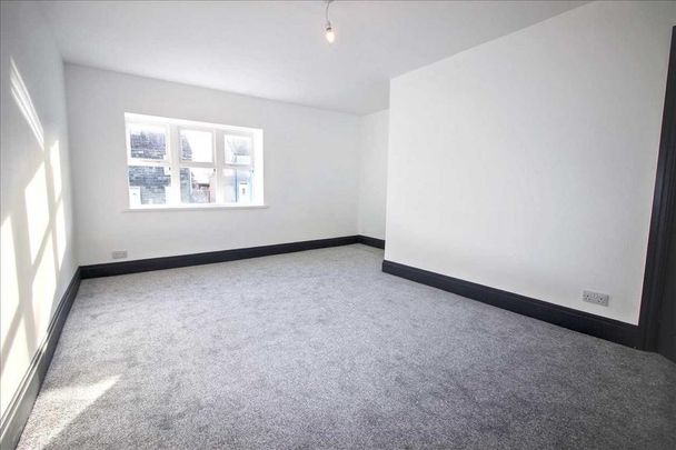 4 bedroom maisonette to rent - Photo 1