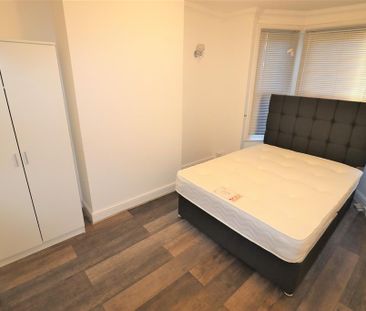 5 bedroom terraced house to rent - Photo 5