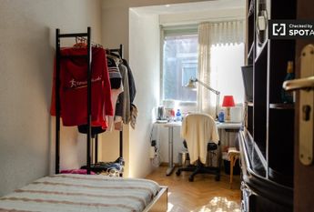 madrid, Community of Madrid 28033