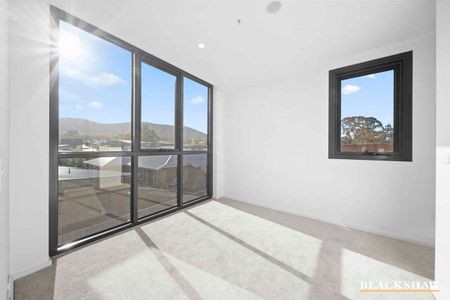 Brand New Two Bedroom Apartment In Prime Location - Photo 2