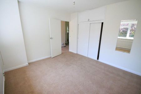 2 bedroom detached bungalow to rent - Photo 4