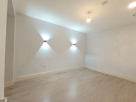 3 Bed Flat, Stuart Crescent, N22 - Photo 2