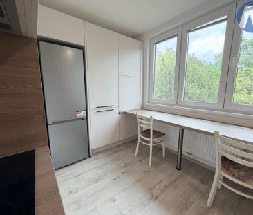 Pronájem kompletně zrekonstruovaného bytu 3+1 68 m - Photo 3