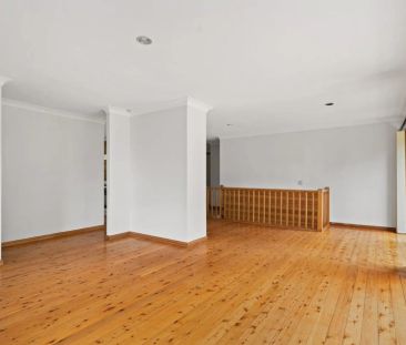 5 Kateena Avenue, Tascott. - Photo 3