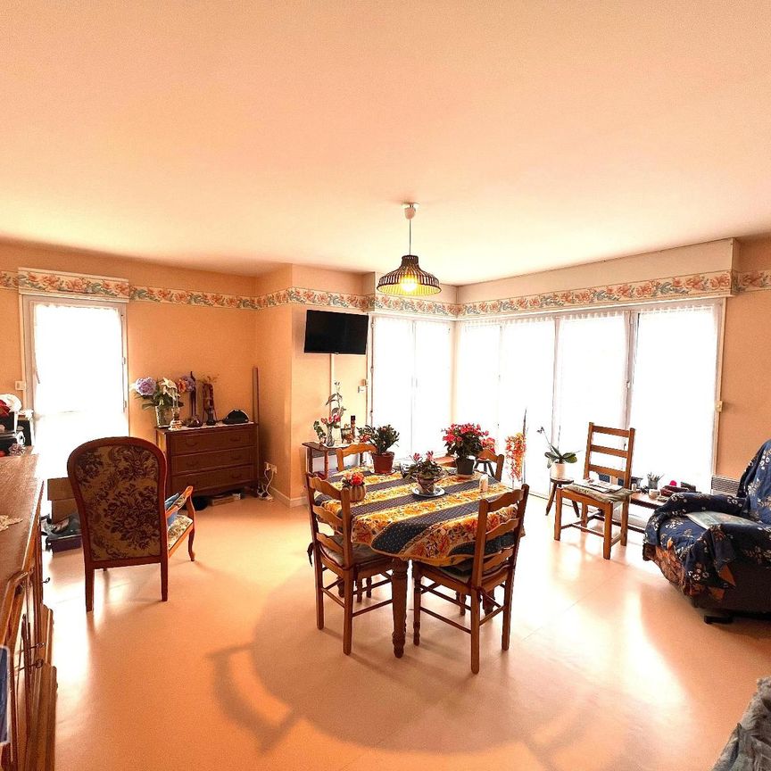 Location Appartement 2 pièces 58m² CHINON 37500 - Photo 1