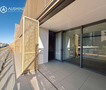 STUNNING 2 BEDROOMS APARTMENT IN CENTRAL PARK WONDERLAND WITH PARK ... - Photo 3