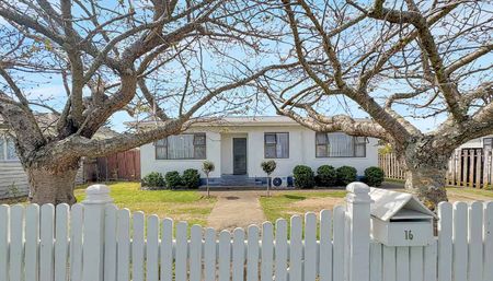 GONVILLE - 4 BEDROOMS - Photo 4