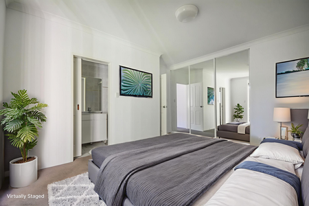 ULTRA SPACIOUS & PRIVATE APARTMENT IN FANTASTIC LOCATION - Photo 3
