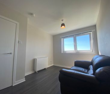 1 Bed Flat, Dykemuir Quadrant, G21 - Photo 2