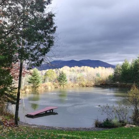 Chalet à louer Estrie situé sur domaine privé (lac,kayak,bicycle,nature sauvage,etc.) Près Owl's Head, Jay Peak et lac Memphrémagog - Photo 3