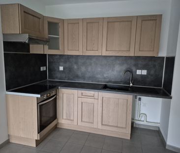 Location Appartement 2 pièces 43m² SECLIN 59113 - Photo 1