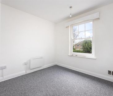 Beccles Road, Worthing - Photo 2