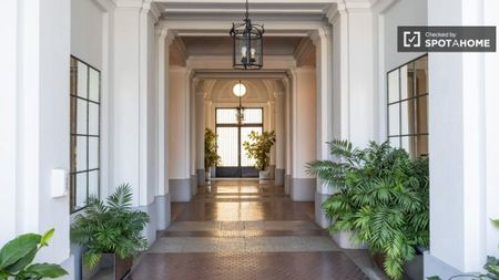 4 room luxury Apartment for rent in Madrid, Spain - Photo 3