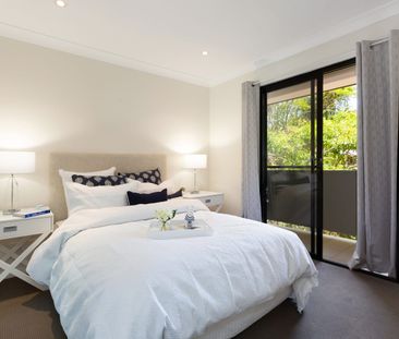 Your own private courtyard! - Photo 6