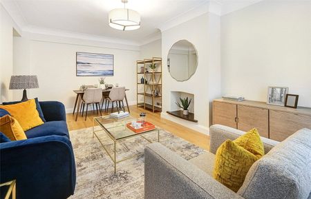 A beautifully presented two bedroom flat situated on the first floor of this well run portered block on Kensington High Street moments away from the green spaces of Holland Park too. EPC rating: D - Photo 2