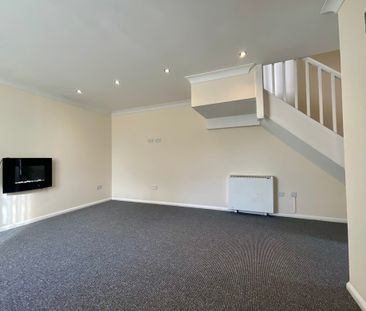 2 bedroom End Terraced House to let - Photo 3