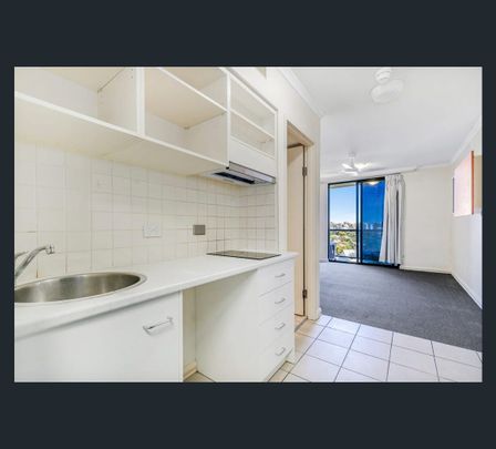 610/188 Shaftson Avenue, Kangaroo Point, Qld 4169 - Photo 1