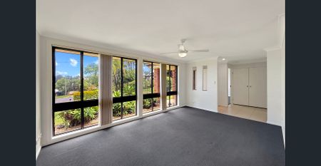 Recently Renovated 3-Bedroom Home – Fresh, Spacious & Move-In Ready! - Photo 4