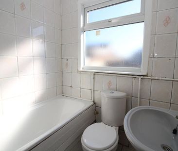 1 bedroom bungalow to rent - Photo 2