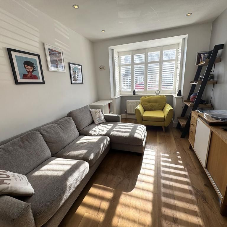 3 bedroom terraced house to rent - Photo 1